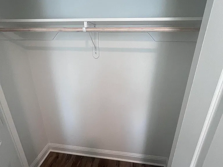 8028 Pine Valley Dr — Photo 12