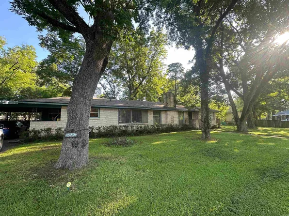 322 Hall St, Malvern, AR 72104