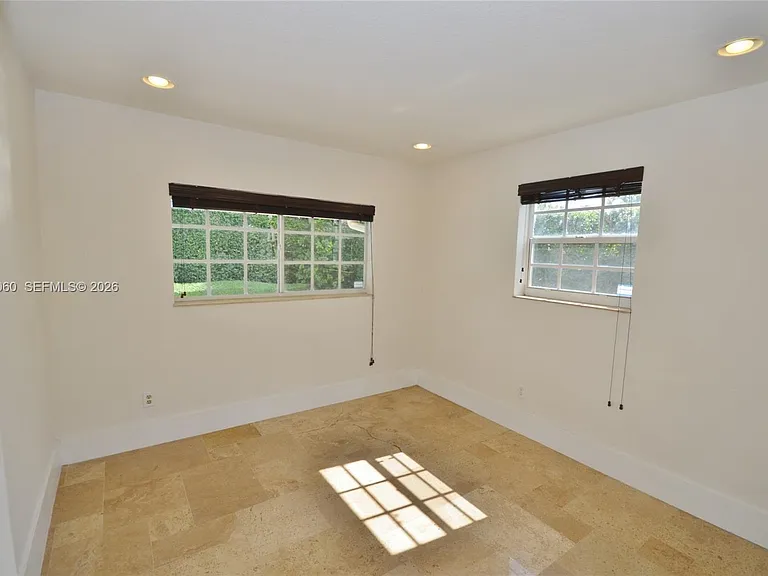 14001 Cypress Ct — Photo 35