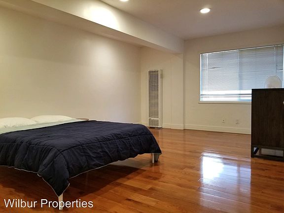 4th image of 471 Hawthorne Ave