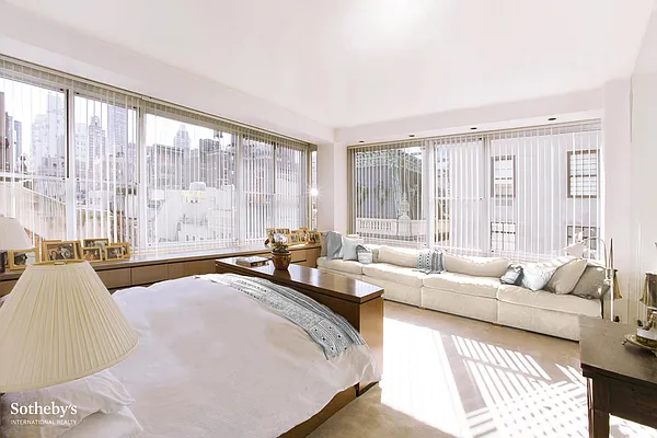 Sold by Sotheby's International Realty | media 8