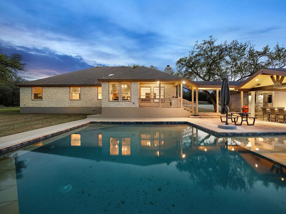 1st image of 344 Patricia Rd