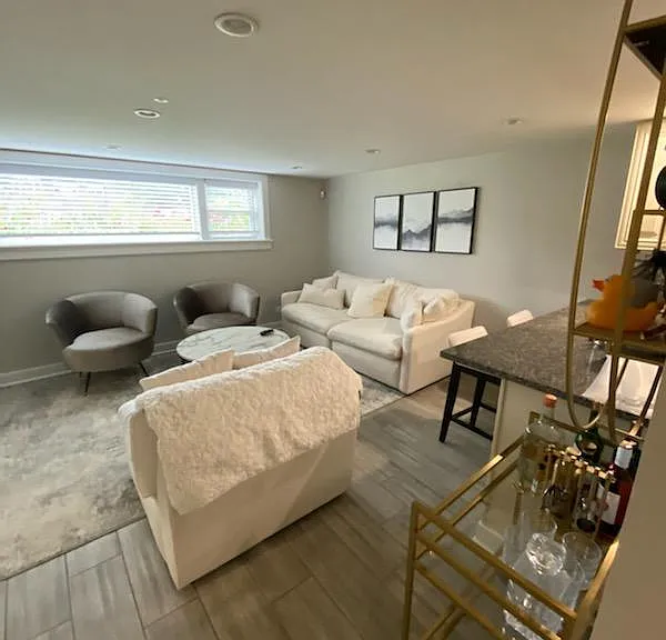 8044 N Oriole Ave — Photo 10