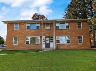 3871 S 68th St, Milwaukee, WI 53220