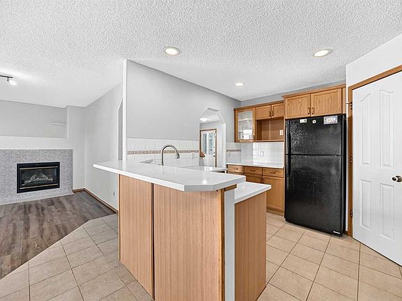 5th image of 244 S Los Alamos Pl NE