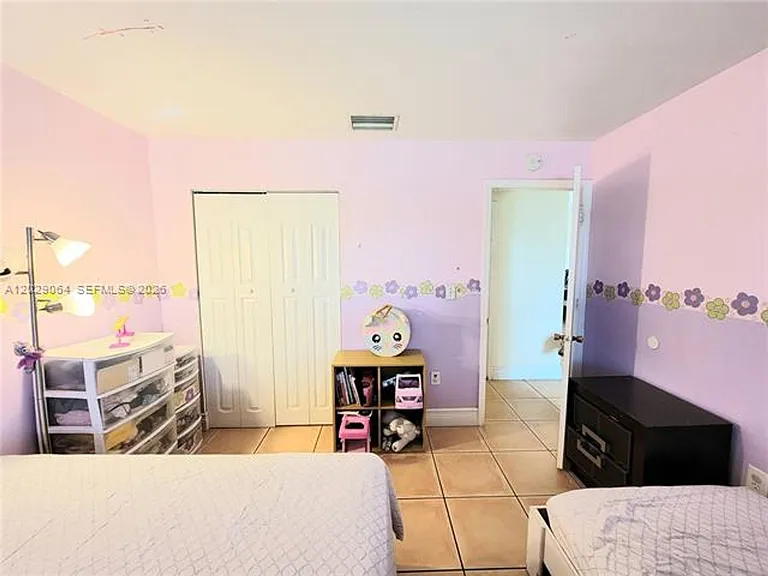 5267 NW 186th Ln — Photo 9