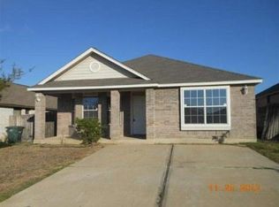 813 George Read Dr, Laredo, TX 78046