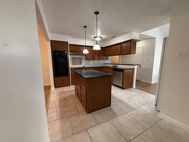 3206 Cascade Creek Dr — Photo 8