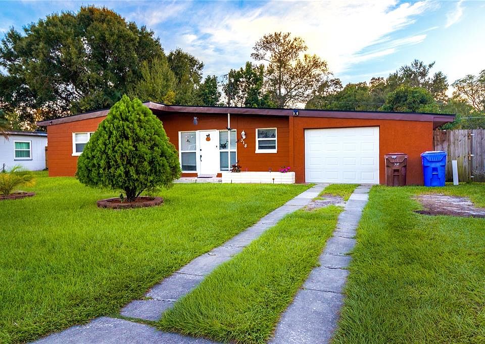 1st image of 318 POINCIANA CIRCLE