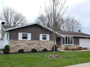419 Homewood Dr, BRILLION, WI 54110