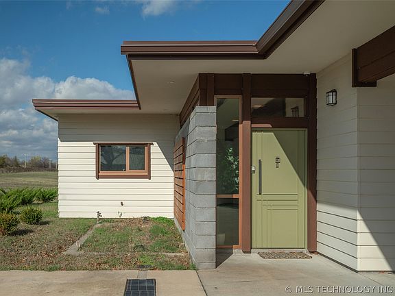 4th image of 27400 S 614th Rd