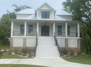 410 Ruskin Ave, Ocean Springs, MS 39564