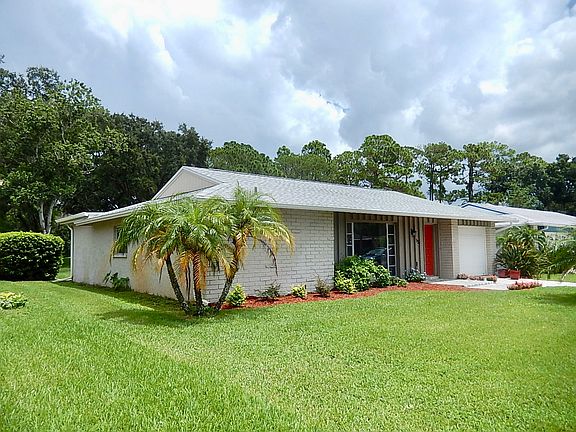 2nd image of 933 Leeward Way
