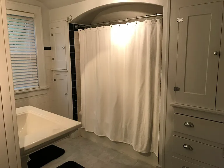 521 Vine St — Photo 4