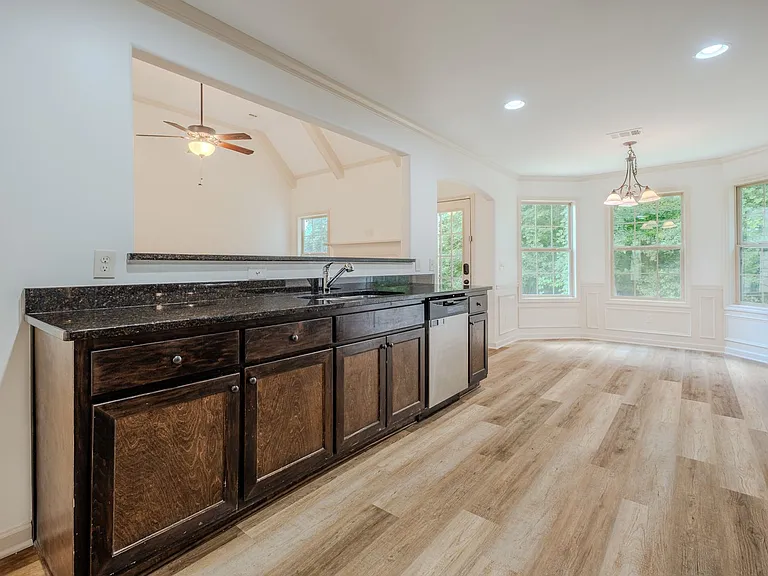 115 Cypress Pl — Photo 8
