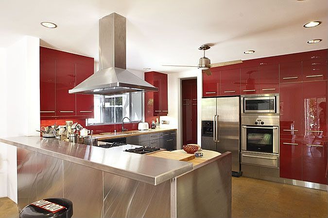 Red lacquer and stainless kitchen