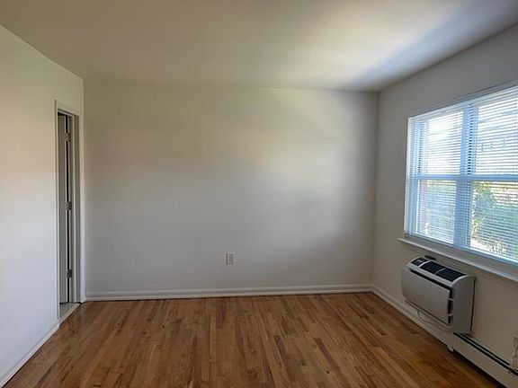 4th image of 9 Soundview Gdns Floor 1