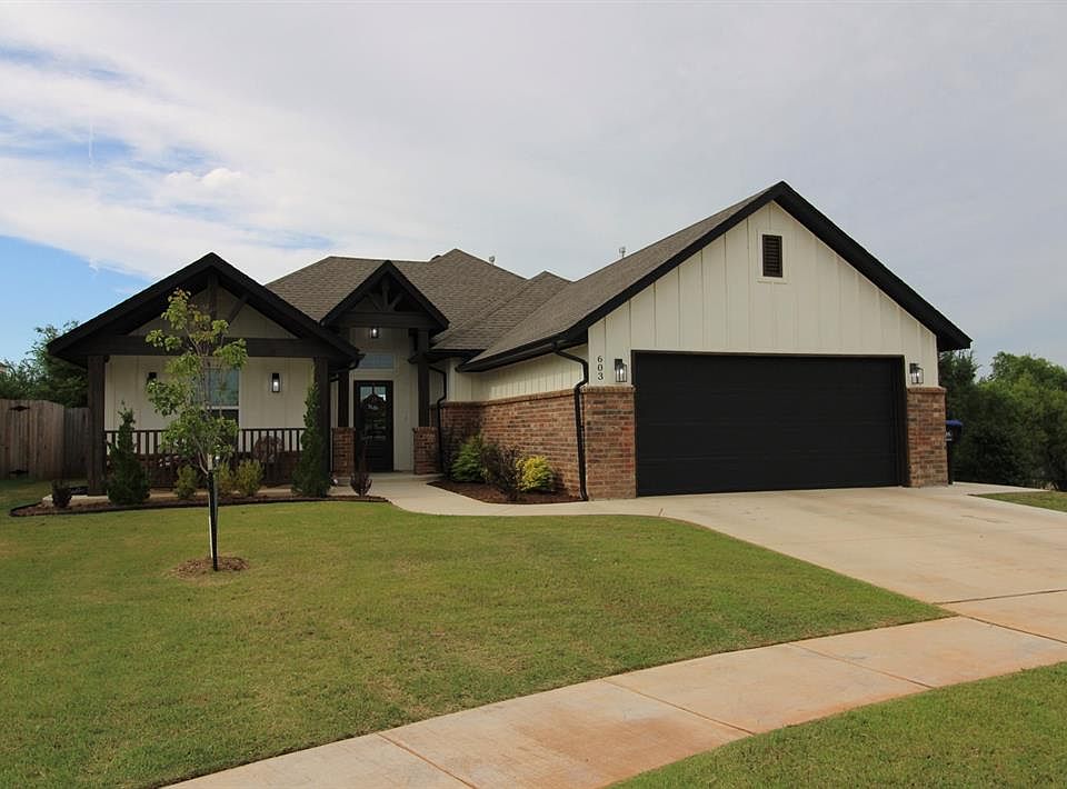 1st image of 603 Cedar Hill Way