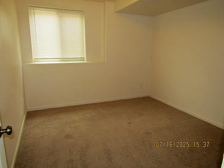 1417 Fir Ct — Photo 10