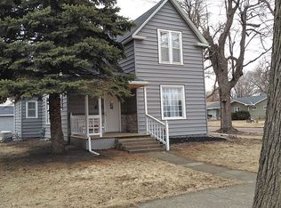 721 8th St, Sheldon, IA 51201