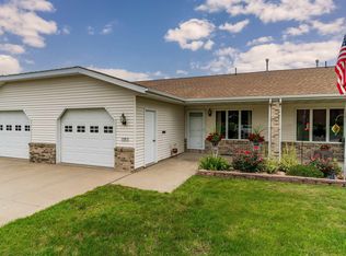 1303 Wemple St, Parkersburg, IA 50665