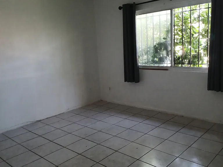 2450 Chanslor St #A — Photo 7