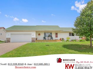 1300 Leo Ln, Buffalo, MN 55313