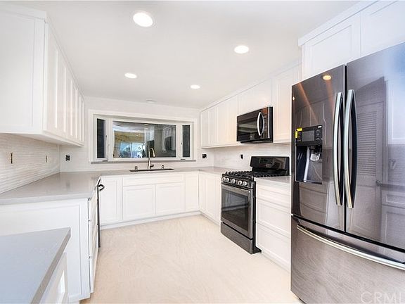 4th image of 315 Catalina Dr