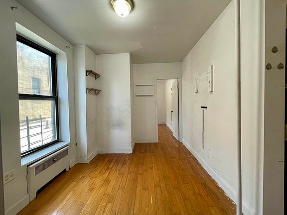 4th image of 245 E 110th St APT 3C