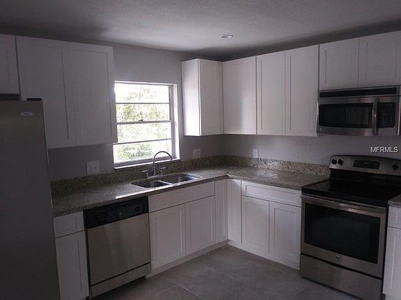 4th image of 1859 Beewood Ct
