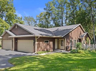 1368 Jensen Ct, City Of Delafield, WI 53018