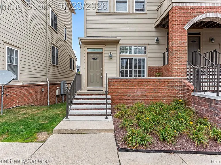 178 Amys Walk — Photo 1