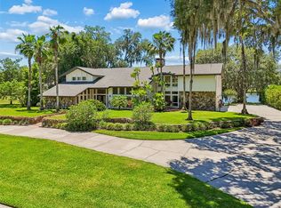 816 Taray De Avila, Tampa, FL 33613