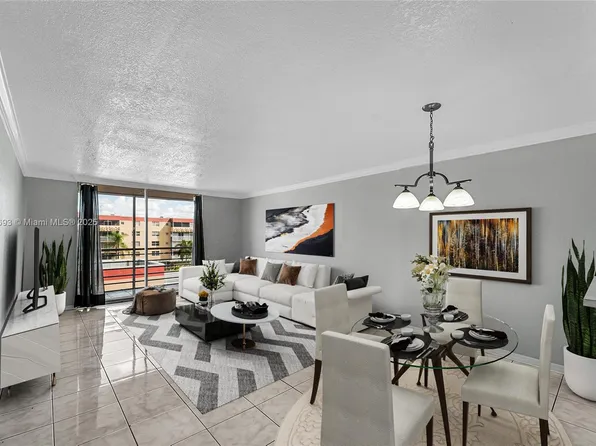 410 NW 68th Ave APT 403, Fort Lauderdale, FL 33317