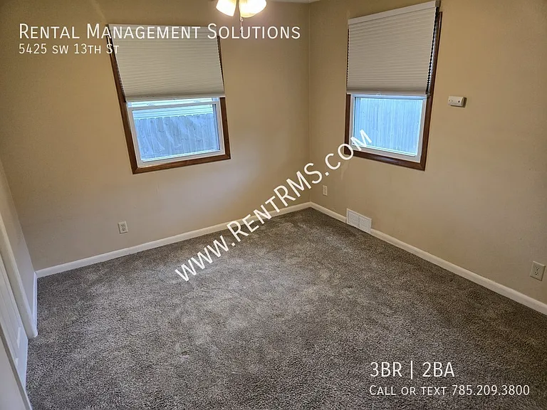 5425 SW 13th St — Photo 18