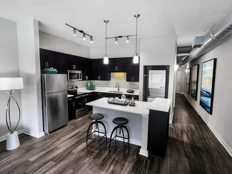 Mariposa Lofts — Photo 21
