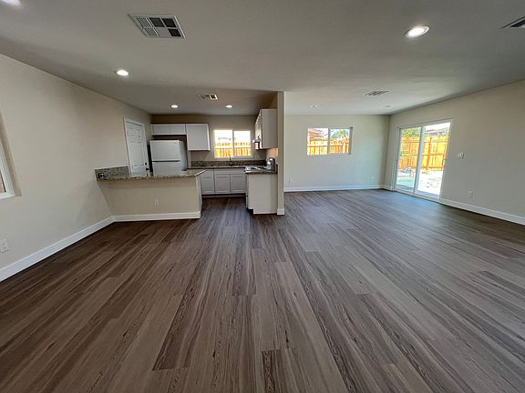 5th image of 3608 W Bonanza Rd #1