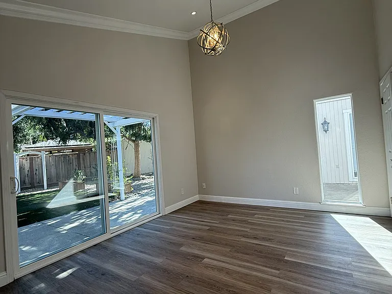 328 Flaming Oak Dr — Photo 18