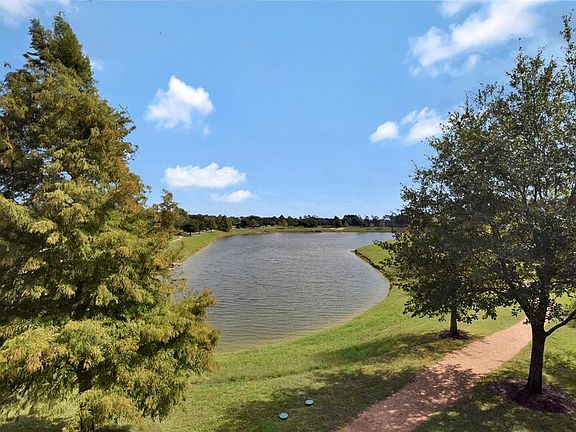 4th image of 15519 Rock Creek Villa Dr
