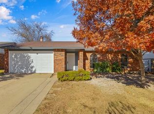 7319 Hedge Dr, Dallas, TX 75249