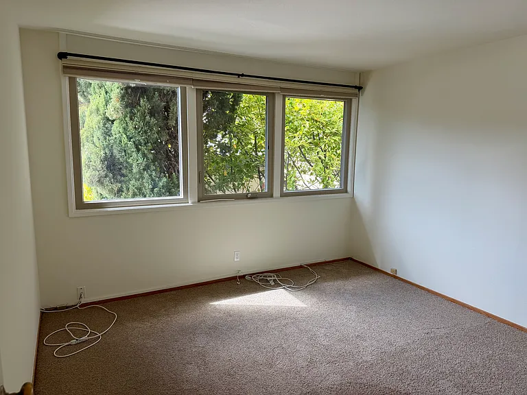 6514 Lucas Ave #B — Photo 13
