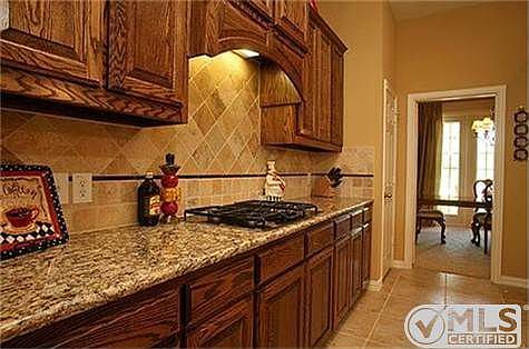 4th image of 3340 Meadow Bluff Ln