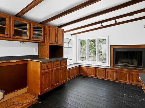 26th image of 514 Whippoorwill Ln