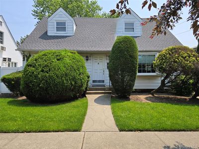 15741 87th Street, Jamaica, NY, 11414