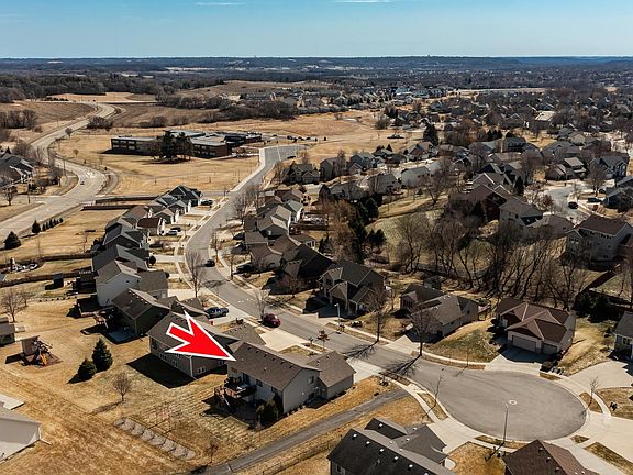 4th image of 2679 Flagstone Ln NW