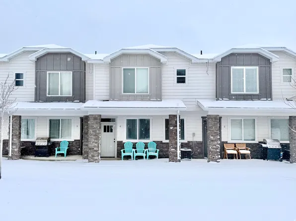 150 W Seasons Ln #4, Garden City, UT 84028
