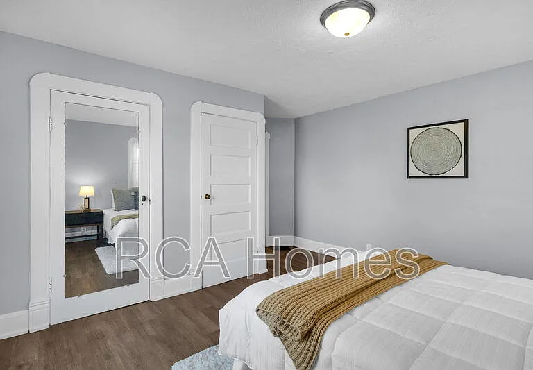 1011 E Raymond St — Photo 10