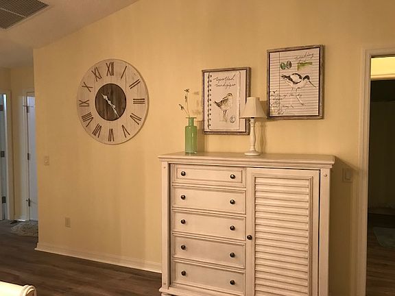 5th image of 895 Tanglewood Pl