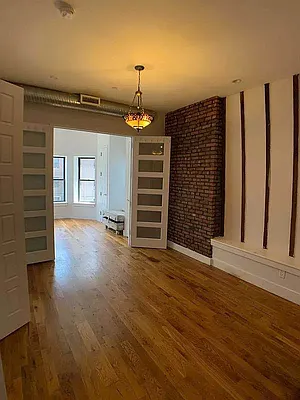 Rented by 5 Boro Realty Corp | media 15