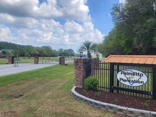 1315 Bojo Cir, Manning, SC 29102